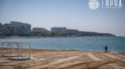 Цены, грязь и бескультурье: чем недовольны туристы на пляжах Геленджика?